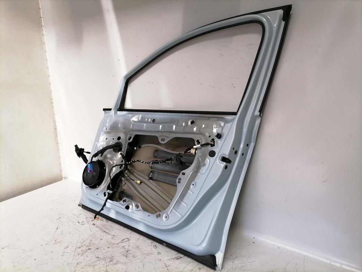 VW Golf 8 original Tür vorn rechts LV5L Christal Ice Blue 5-Türer Rohbau Bj.2024